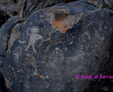 Petroglifo Astronauta en Caborca, Sonora.