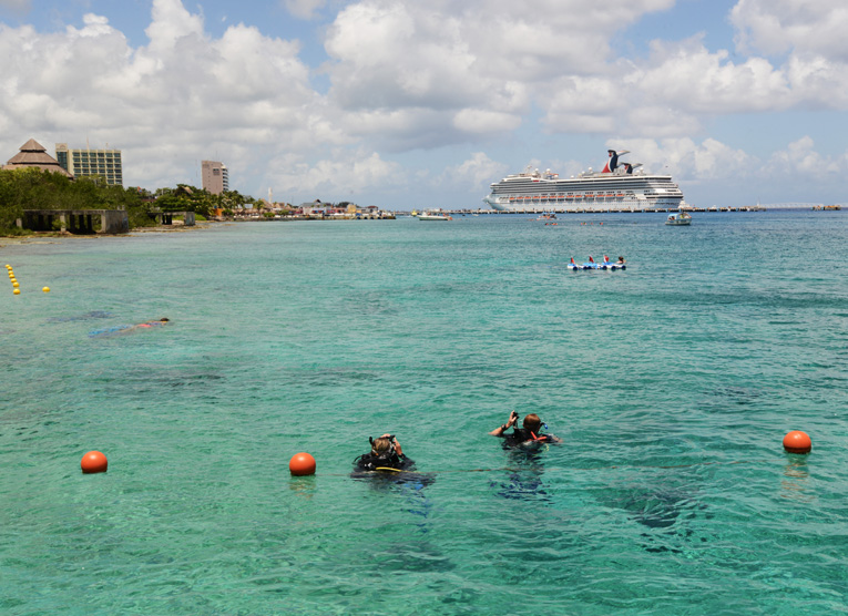 Buceo y cruceros, actividades que identifican a Cozumel