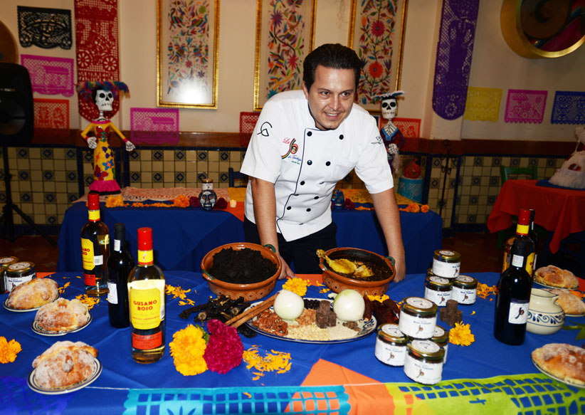 Chef Adalberto Diaz de La Poblanita de Tacubaya.