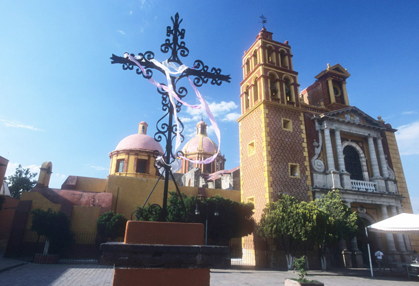 Parroquia Santa Ma. Asunción, en el centro de Tequis.